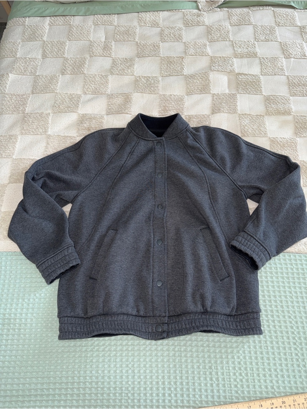 Lululemon‎ Scuba Oversized Varsity Jacket *Plush
Heathered Core Black XS/S